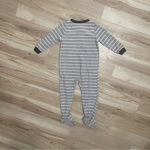 Carters grey and white striped footie pajamas size 3t - Picture 4 of 5